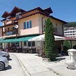 къща за гости-ганеви Διαμέρισμα *