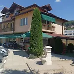 къща за гости-ганеви Zmeitsa